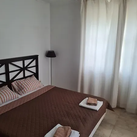 Almi - The Cliff 公寓