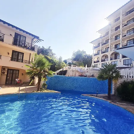 Almi - The Cliff Apartment *