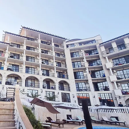 아파트 Almi - The Cliff *