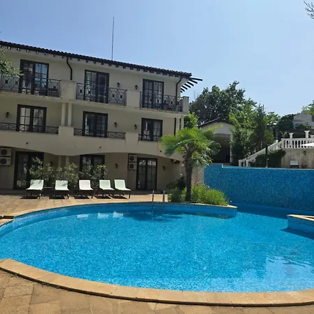 Almi - The Cliff Apartment *
